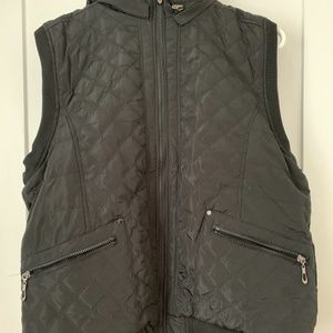 1826 Quilted Puffer Vest - FITS LIKE M or L